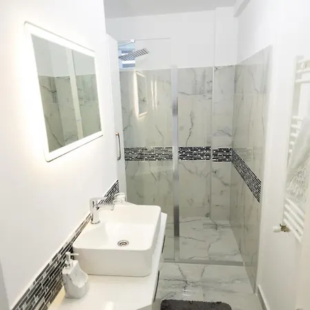 White Apartment Timisoara